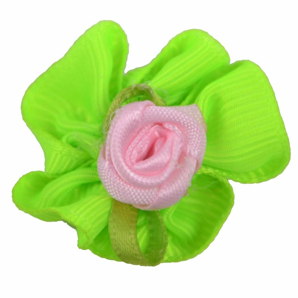 Lazo para el pelo de perros con goma elástica de GogiPet, en color verde flúor con una rosa en el centro - Modelo Rose