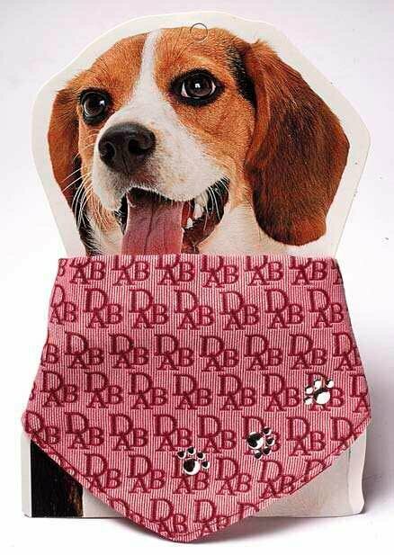 Pañuelo triangular para perros rosa con patitas, ajustable de 28 - 45 cm. Talla M.