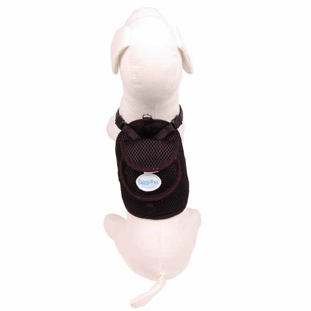 Arnés con mochila para perros en color negro de GogiPet, talla M